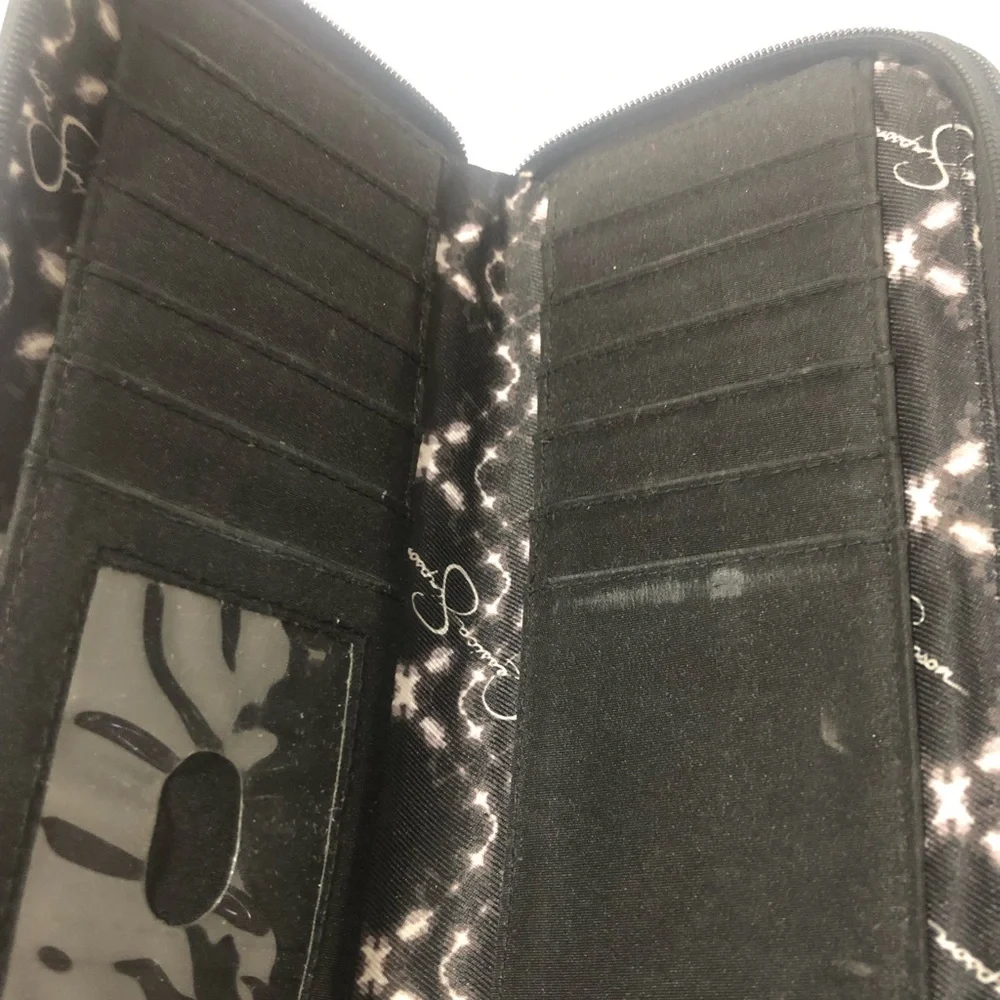 Jessica Simpson Wallet - Picture 6 of 8